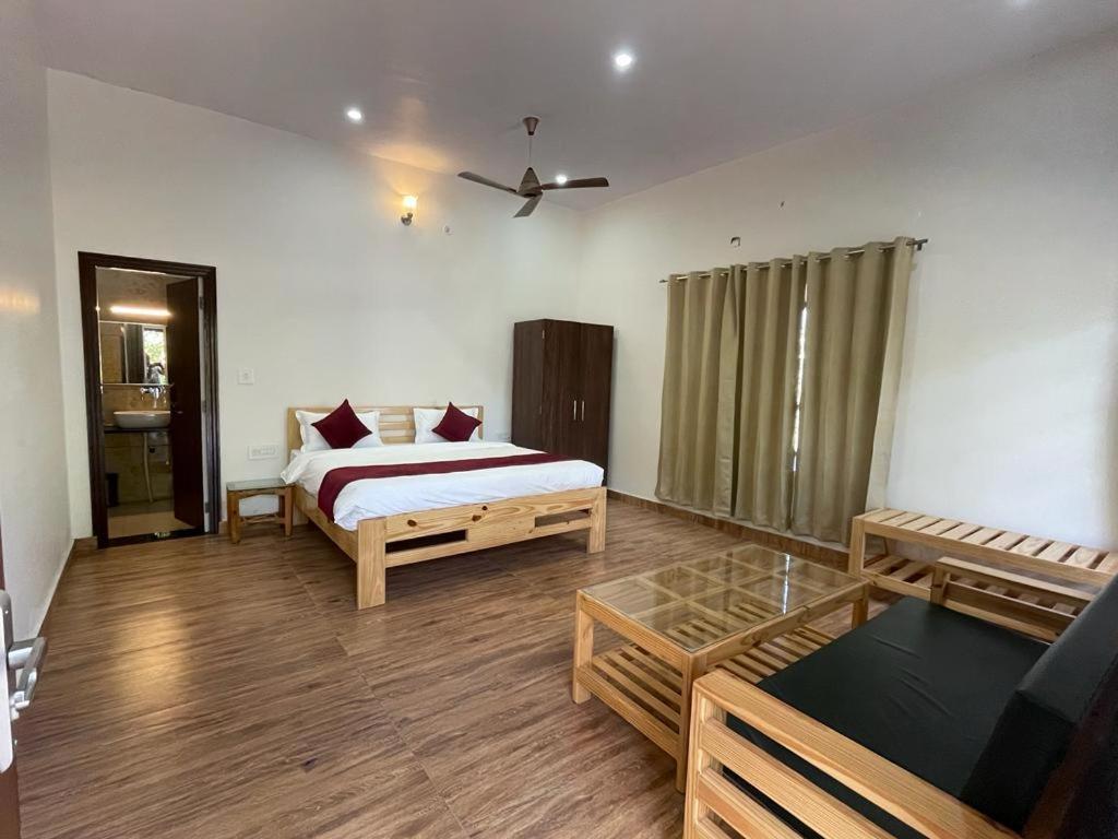 Karans Corbett Motel Рамнаґар Екстер'єр фото