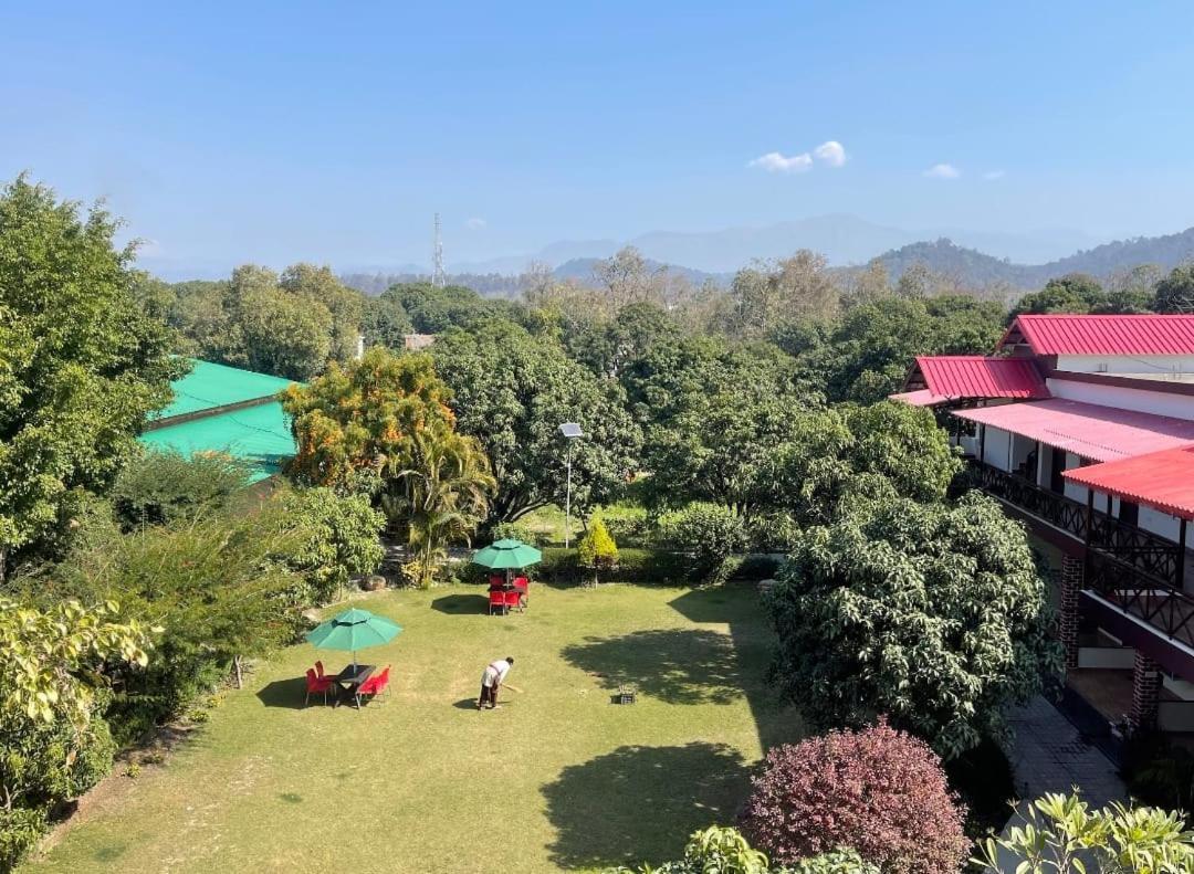 Karans Corbett Motel Рамнаґар Екстер'єр фото
