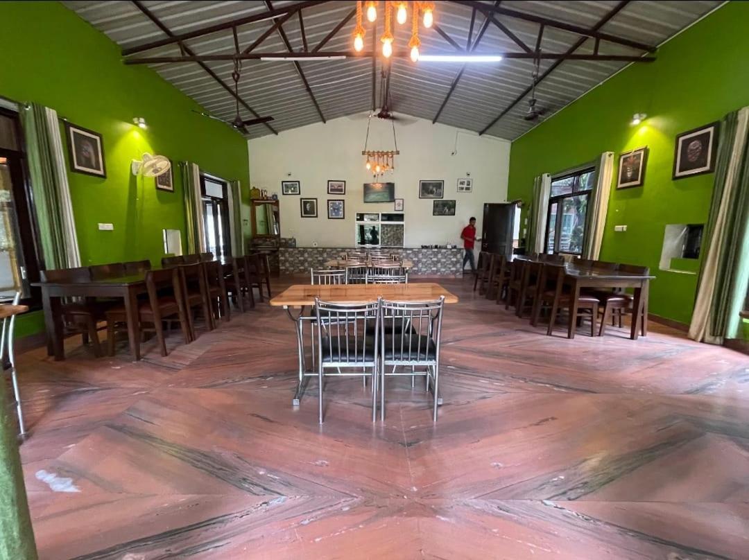 Karans Corbett Motel Рамнаґар Екстер'єр фото