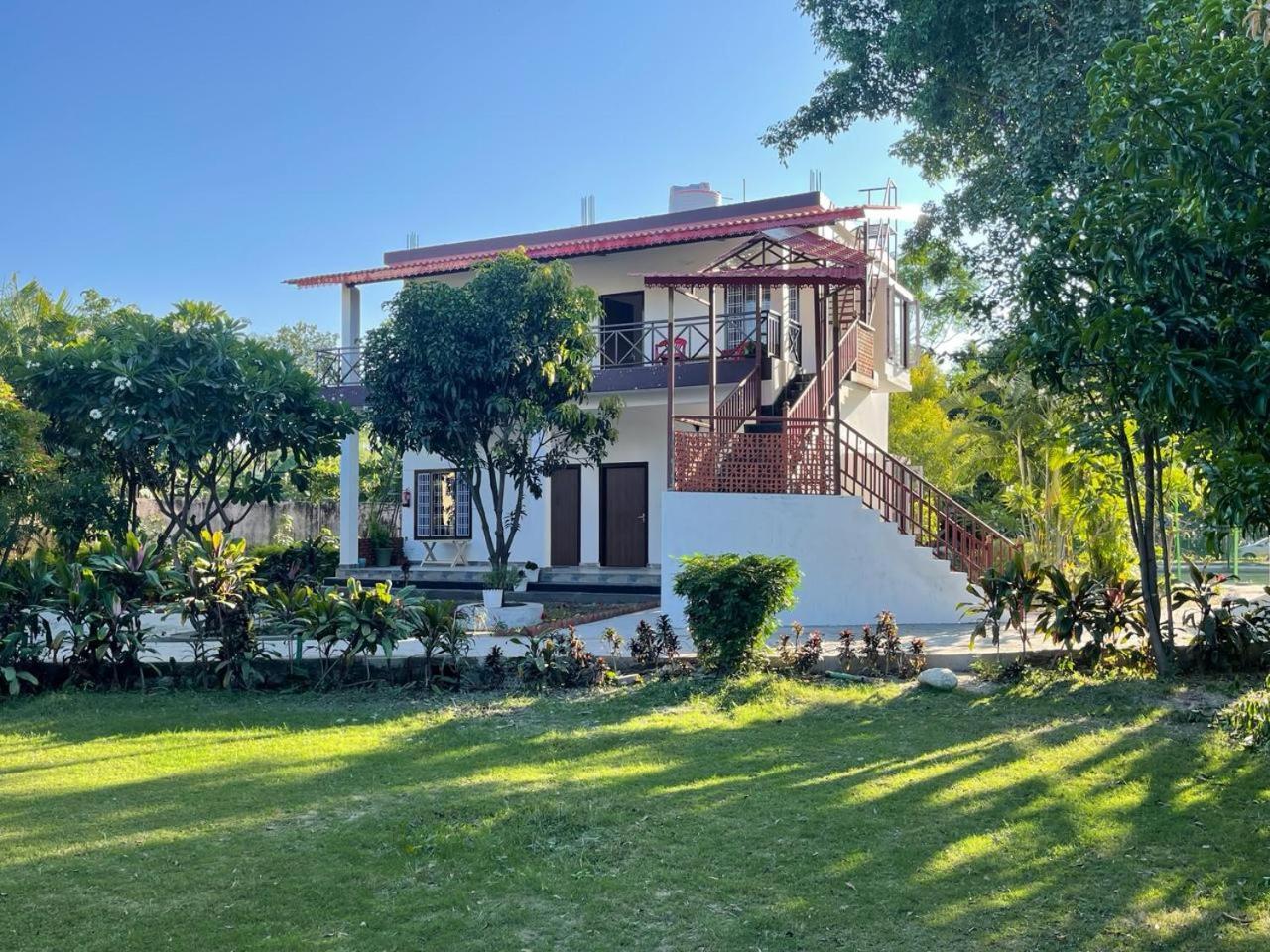 Karans Corbett Motel Рамнаґар Екстер'єр фото